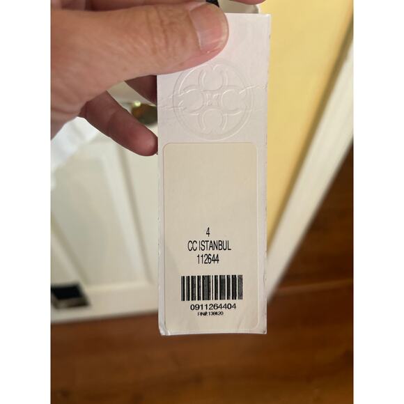 Carlisle Collection‎ White  Blouse Size  4 NWT - Picture 4 of 5